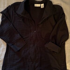 Croft & Barrow Stretch Black top/blouse with a zipper in the front